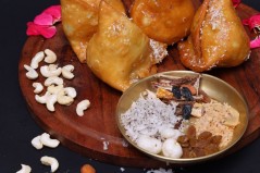 Dry Fruit Samosa